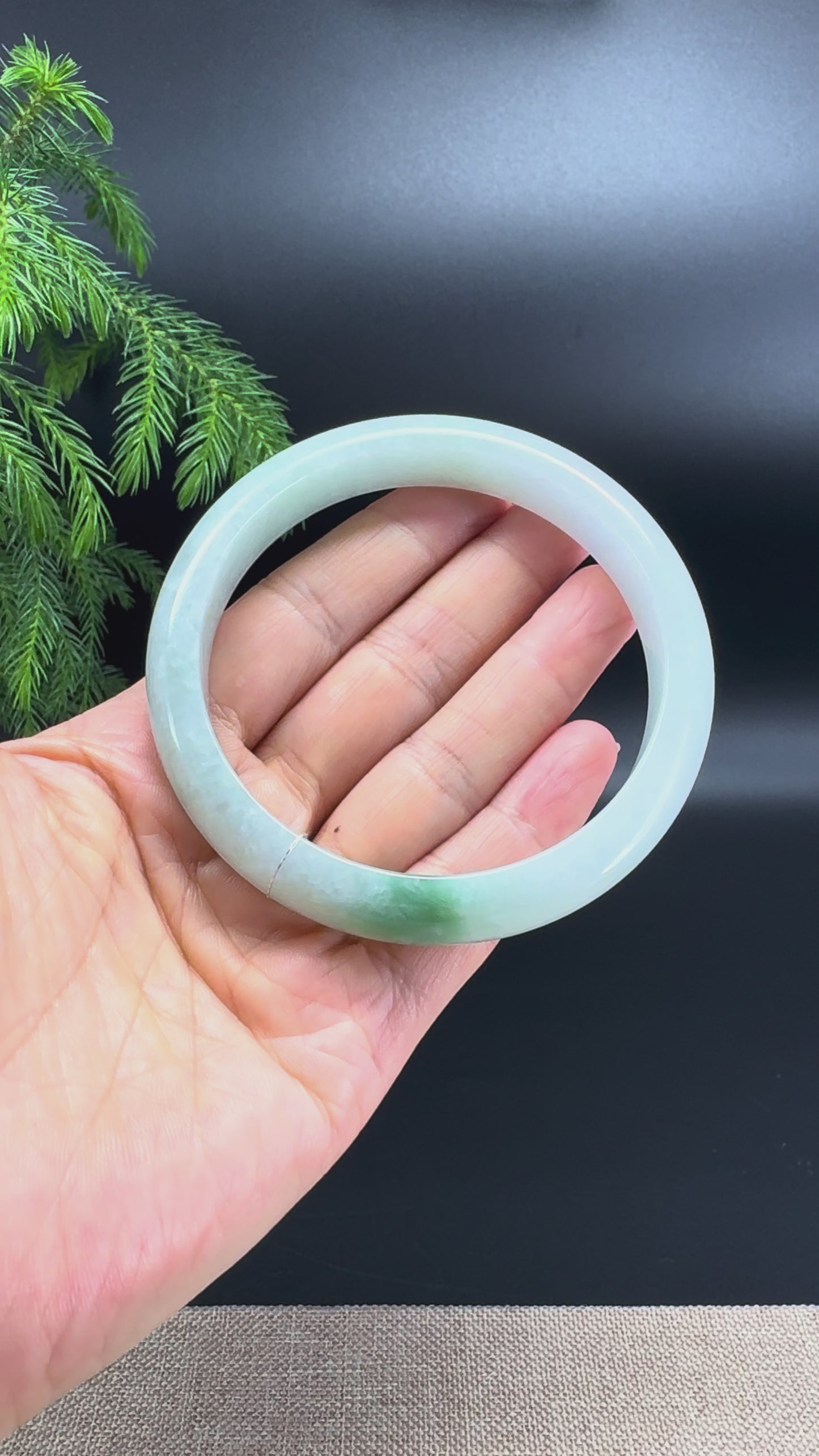 Genuine Burmese Green Jadeite Jade Bangle Bracelet (66.1mm)