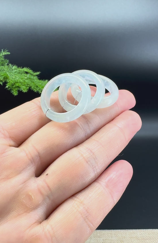 Load and play video in Gallery viewer, RealJade® Burmese Icy Traditional Jadeite Jade Ring
