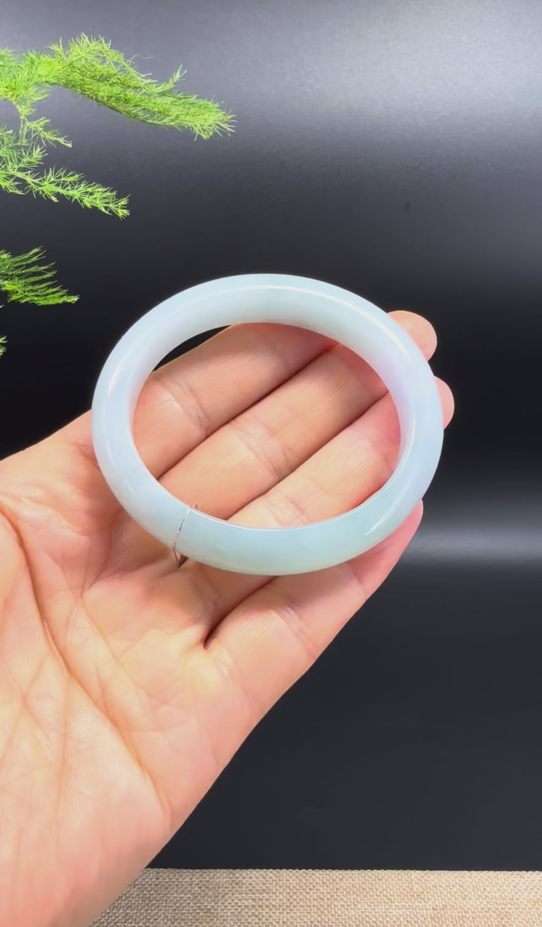 Load and play video in Gallery viewer, Genuine Burmese White Green Jadeite Jade Bangle Bracelet ( 51.2*44.6mm )
