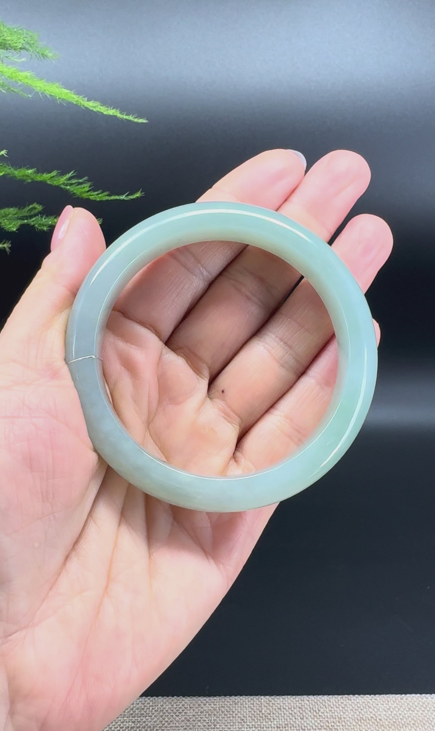 Load and play video in Gallery viewer, Genuine Burmese Matcha Green Jade Jadeite Bangle Bracelet ( 57.5mm )
