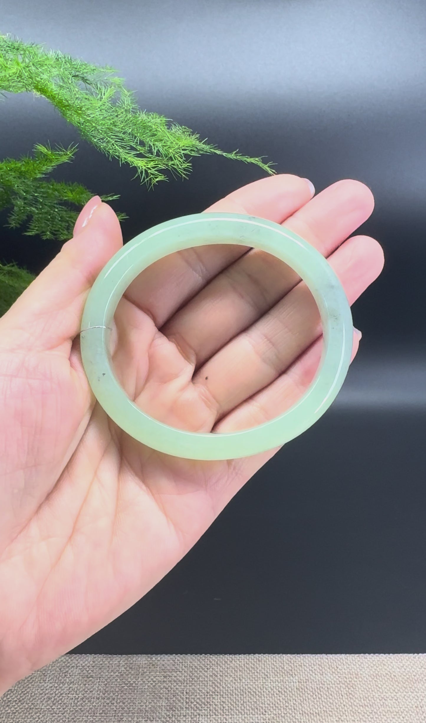 Load and play video in Gallery viewer, Genuine Burmese Green Black Jade Jadeite Bangle Bracelet (57.1*51.1mm)
