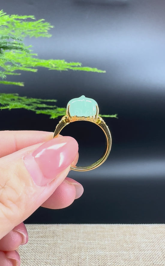 Load and play video in Gallery viewer, RealJade® &amp;quot;Signature Signet&amp;quot; 18K Yellow Gold  Green Jadeite Jade Diamonds  PiXiu Ring
