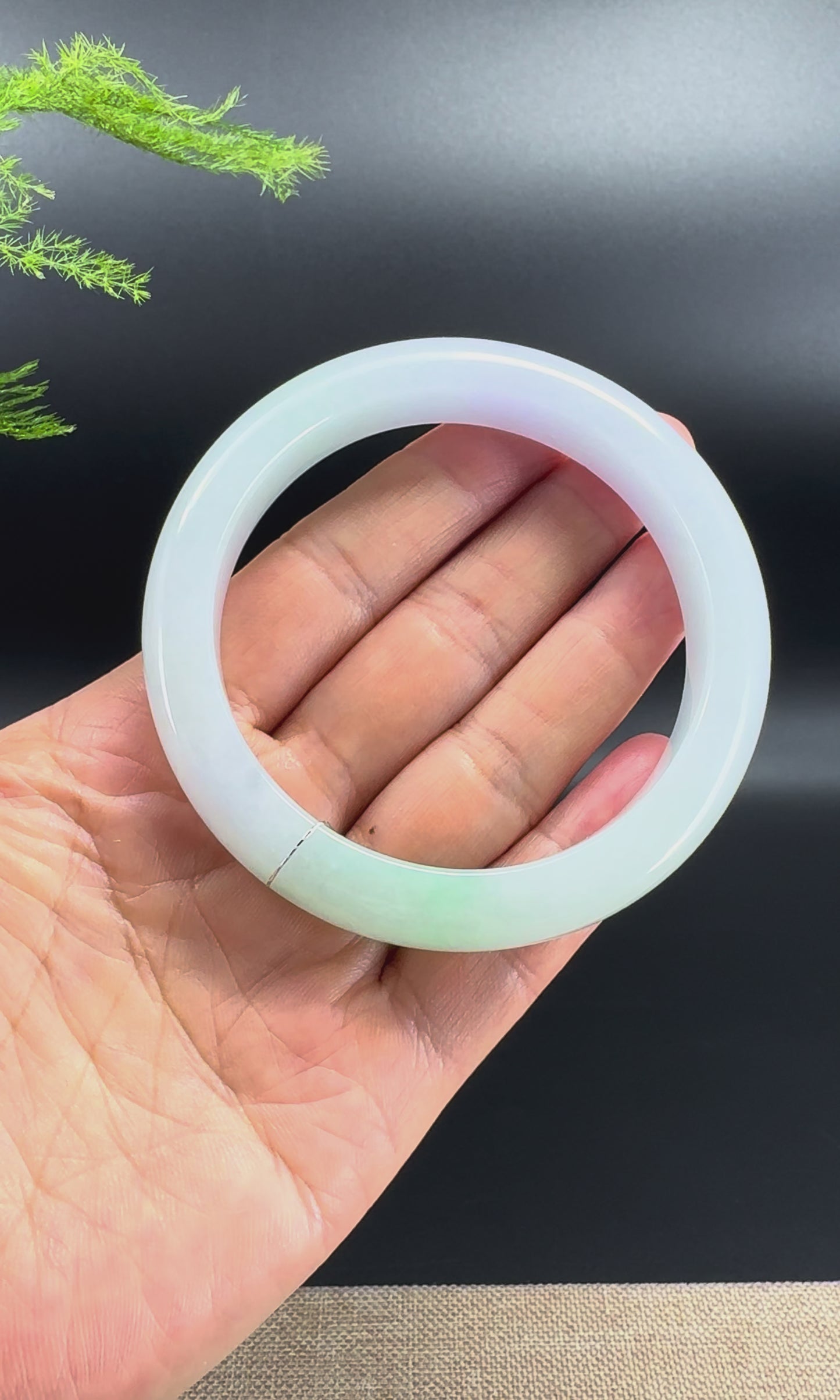 Genuine Burmese Lavender Green Jade Jadeite Bangle Bracelet ( 60.9mm )