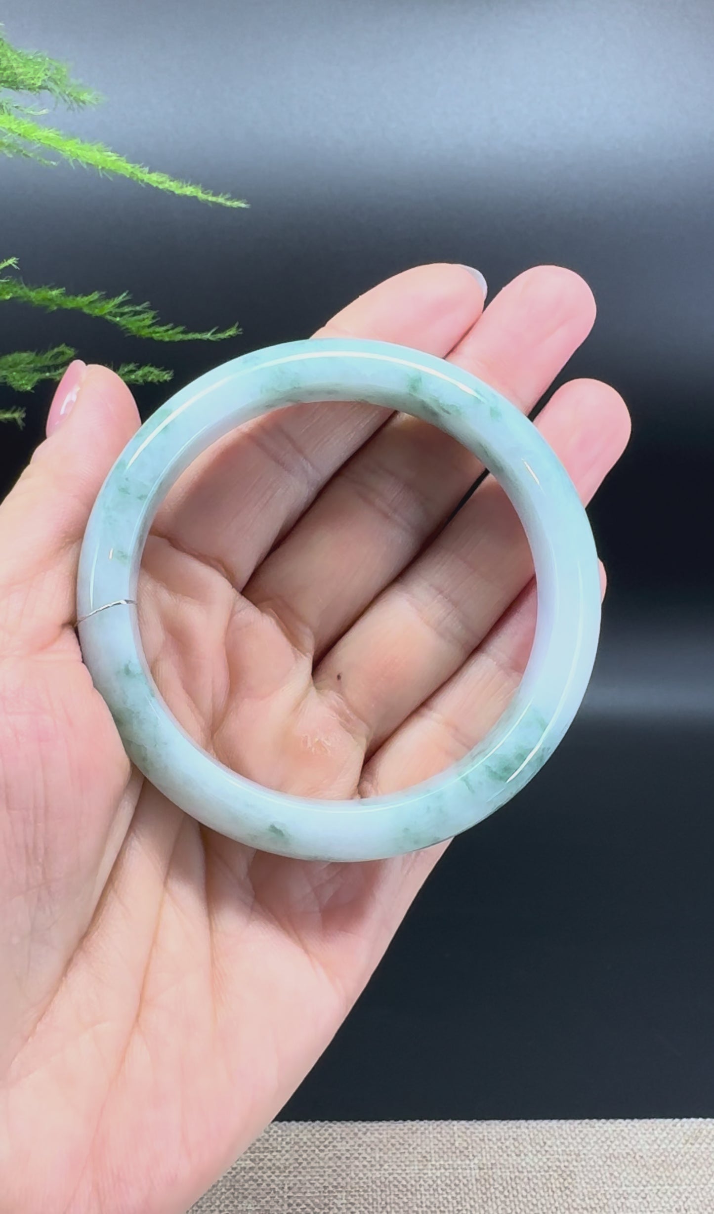 Genuine Burmese Green Jade Jadeite Bangle Bracelet ( 57mm )
