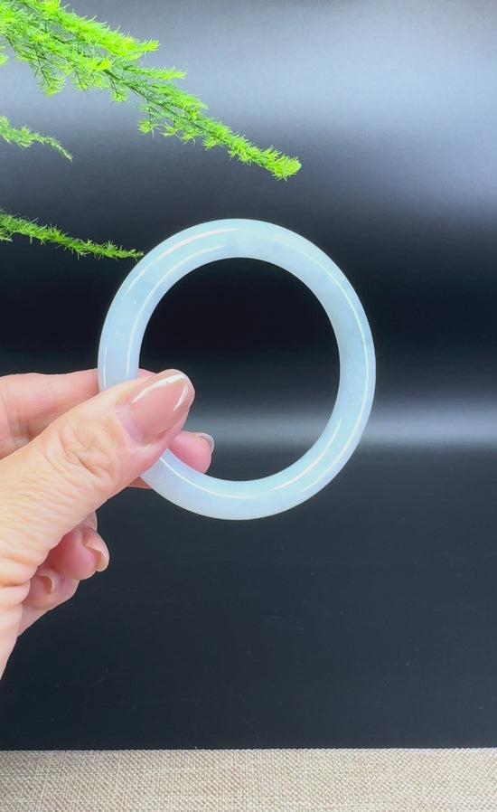 Load and play video in Gallery viewer, Genuine Burmese Icy Green Jade Jadeite Bangle Bracelet ( 55.5mm )
