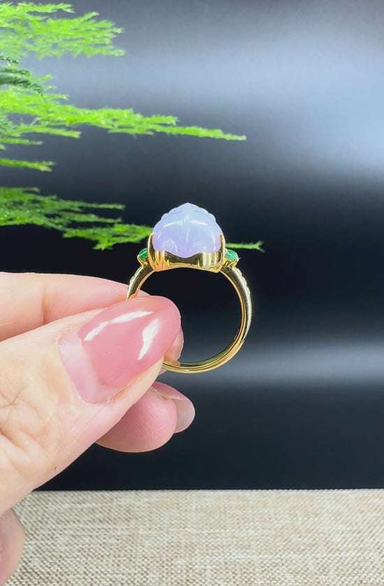 Load and play video in Gallery viewer, RealJade® &amp;quot;Signature Signet&amp;quot; 18K Yellow Gold Lavender Jadeite Jade Diamonds PiXiu Ring
