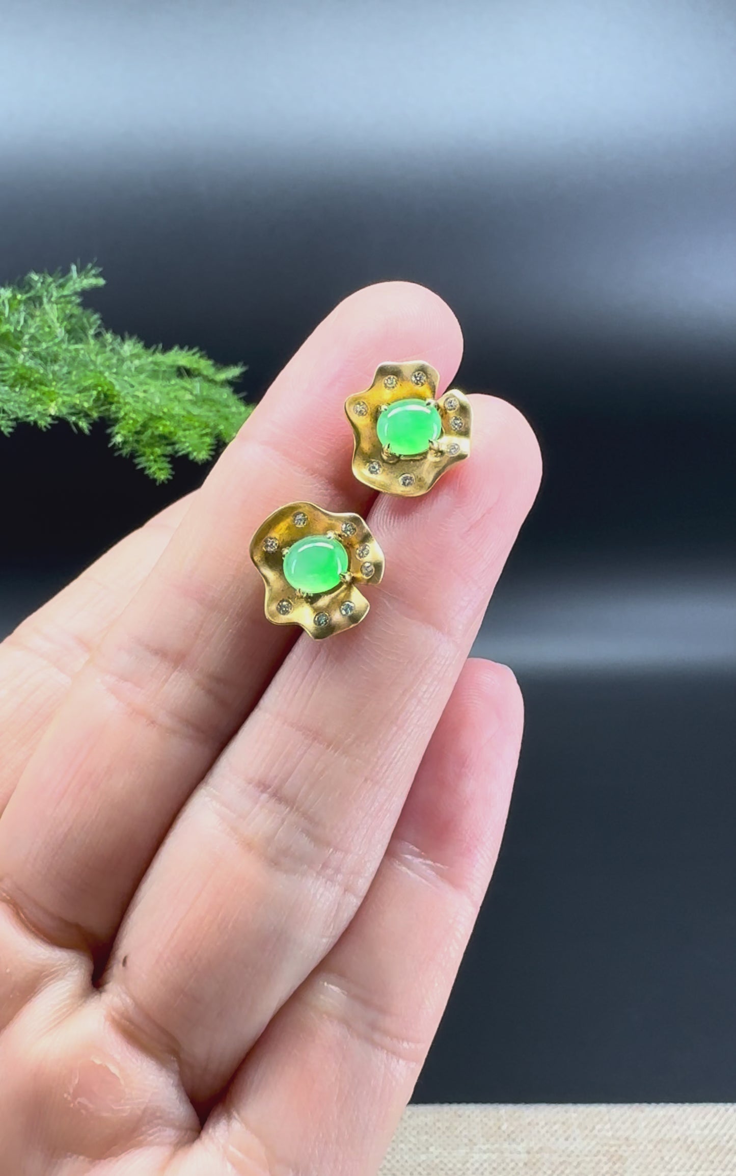 Load and play video in Gallery viewer, 18k Yellow Gold Green Jadeite Jade &amp;#39;Lotus Leaf&amp;#39; Earrings with Diamonds

