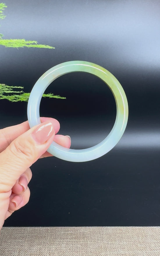 Load and play video in Gallery viewer, Genuine Burmese Yellow Green Jade Jadeite Bangle Bracelet ( 58.6mm )
