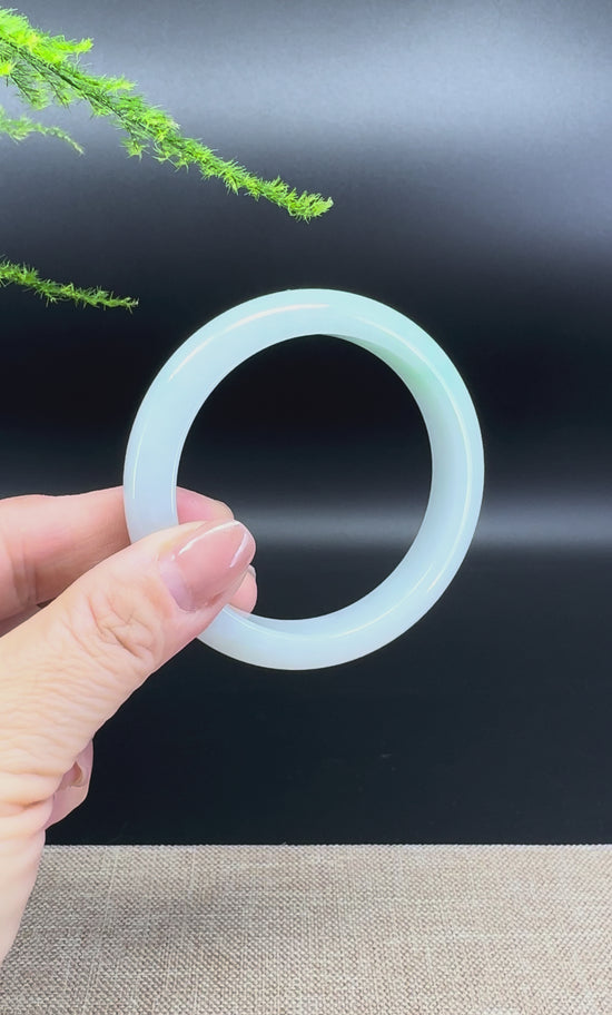 Load and play video in Gallery viewer, Genuine Burmese Icy Green Jade Jadeite Bangle Bracelet ( 56.1mm )
