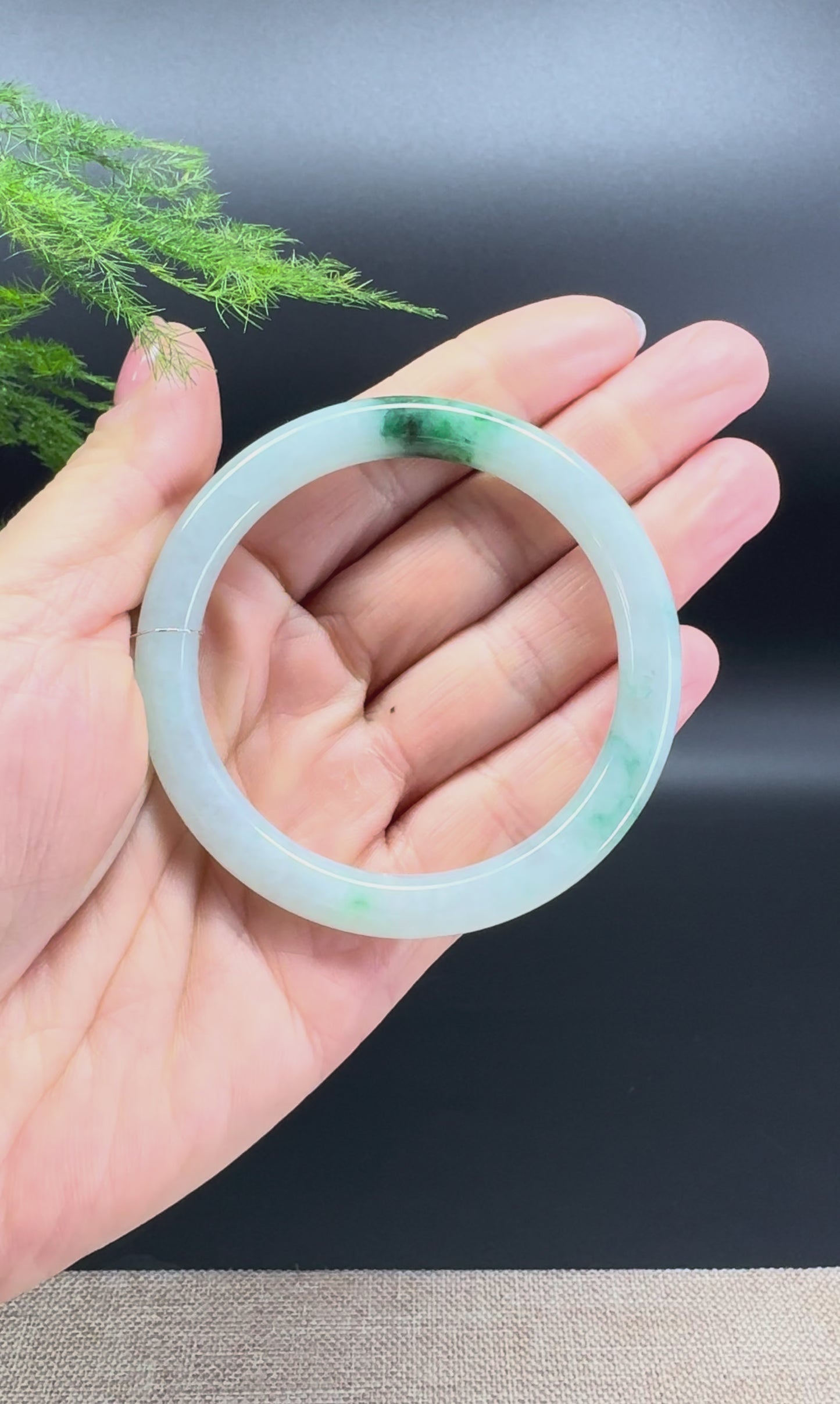 Genuine Burmese Icy Green Jade Jadeite Bangle Bracelet ( 52.8mm )