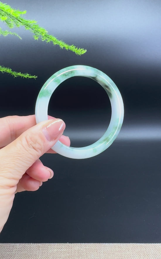 Load and play video in Gallery viewer, Genuine Burmese White Green Jade Jadeite Bangle Bracelet ( 56.9mm )

