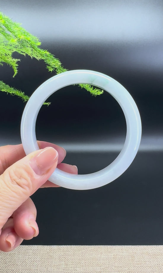 Load and play video in Gallery viewer, Genuine Burmese Icy Green Jade Jadeite Bangle Bracelet ( 58.9mm )
