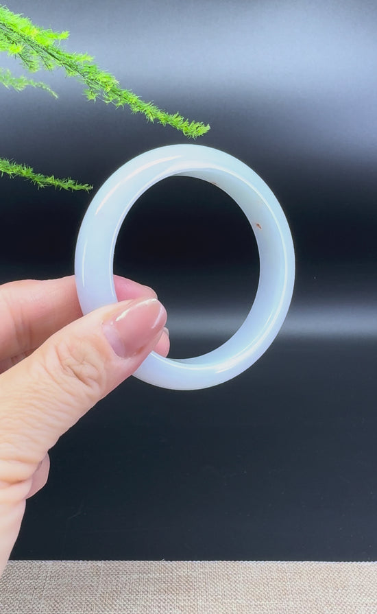 Load and play video in Gallery viewer, Genuine Burmese Icy Lavender Green Jade Jadeite Bangle Bracelet ( 56.2mm )
