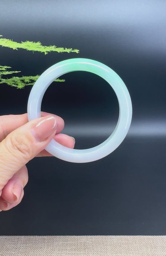 Load and play video in Gallery viewer, Genuine Burmese White Green Jade Jadeite Bangle Bracelet ( 53.2mm )
