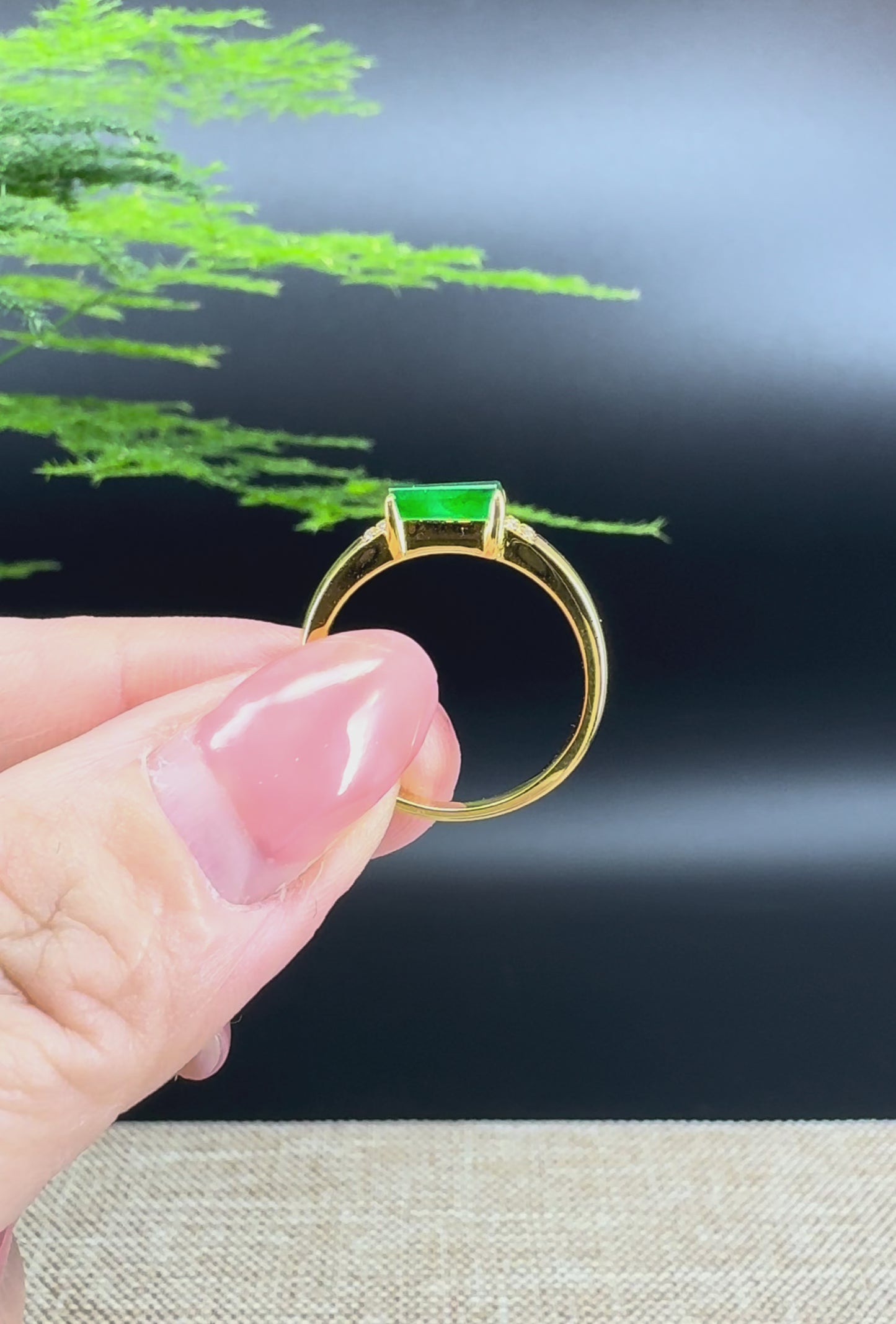 Load and play video in Gallery viewer, RealJade® &amp;quot;Signature Signet&amp;quot; 18K Yellow Gold  Imperial Jadeite Jade Diamonds  Classic Ring
