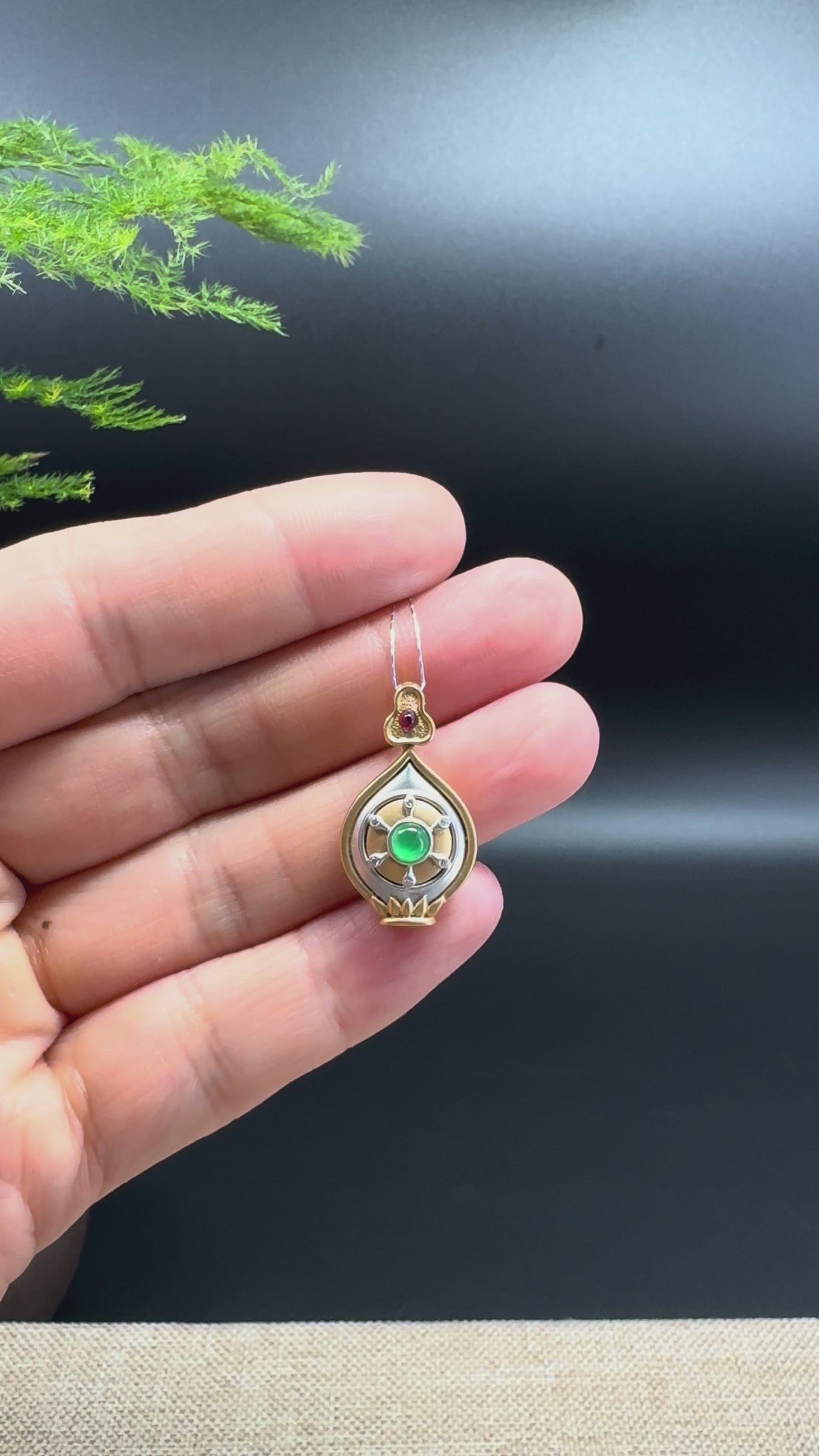 Load and play video in Gallery viewer, RealJade® Droplet Oval Aquarius Green Jade Diamonds Classic Pendant Necklace
