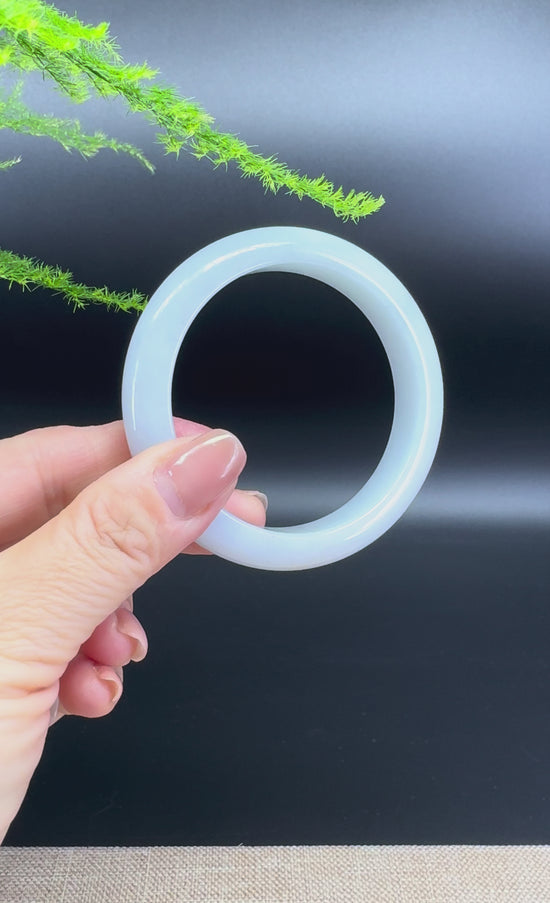 Load and play video in Gallery viewer, Genuine Burmese Lavender Green Jadeite Jade Bangle Bracelet ( 55.3mm )
