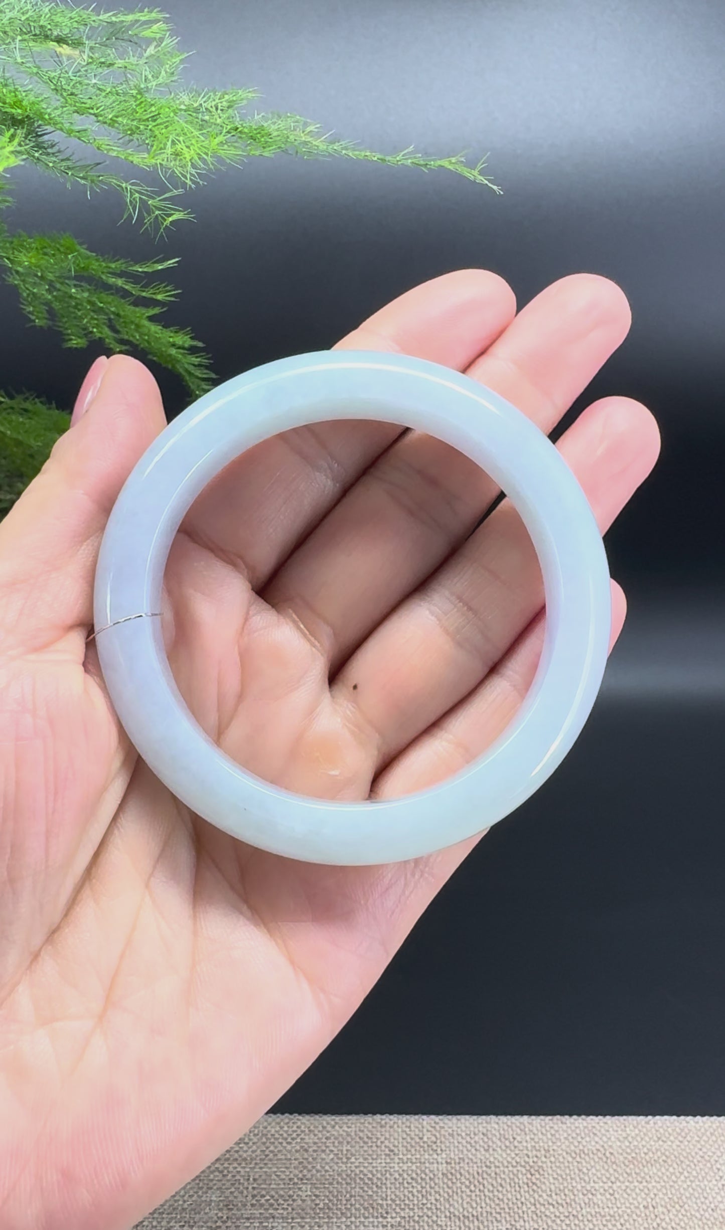 Load and play video in Gallery viewer, Genuine Burmese Lavender Green Jade Jadeite Bangle Bracelet ( 54.5mm )
