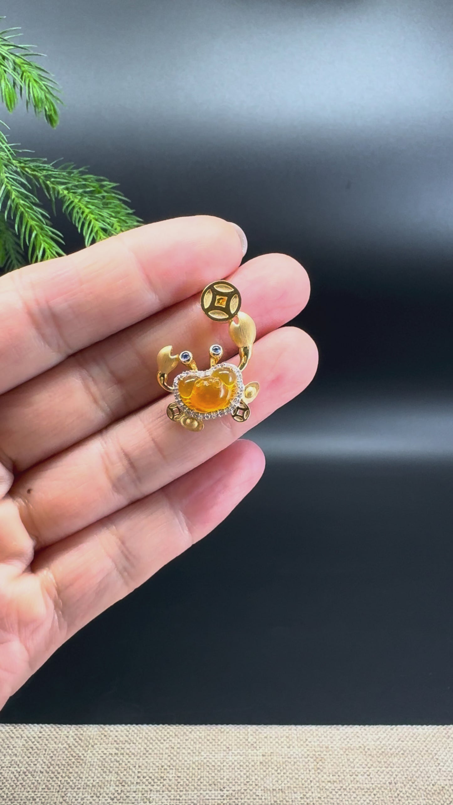 RealJade® Co. 18K Yellow Gold Genuine Honey Yellow Jadeite Jade Crab Necklace With Diamonds