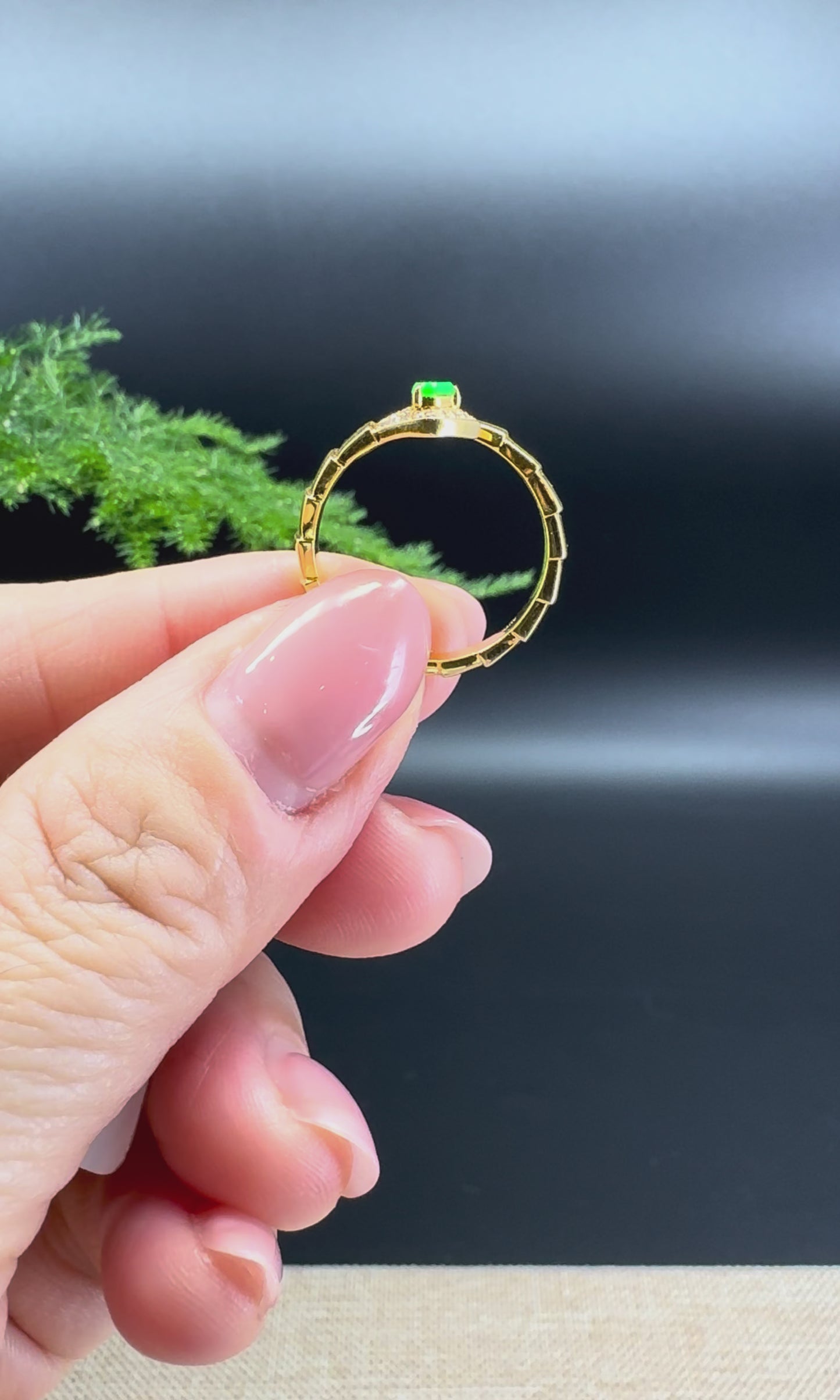 Load and play video in Gallery viewer, RealJade® 18k Yellow Gold Natural Imperial Green Jadeite Snake Ring With Diamonds
