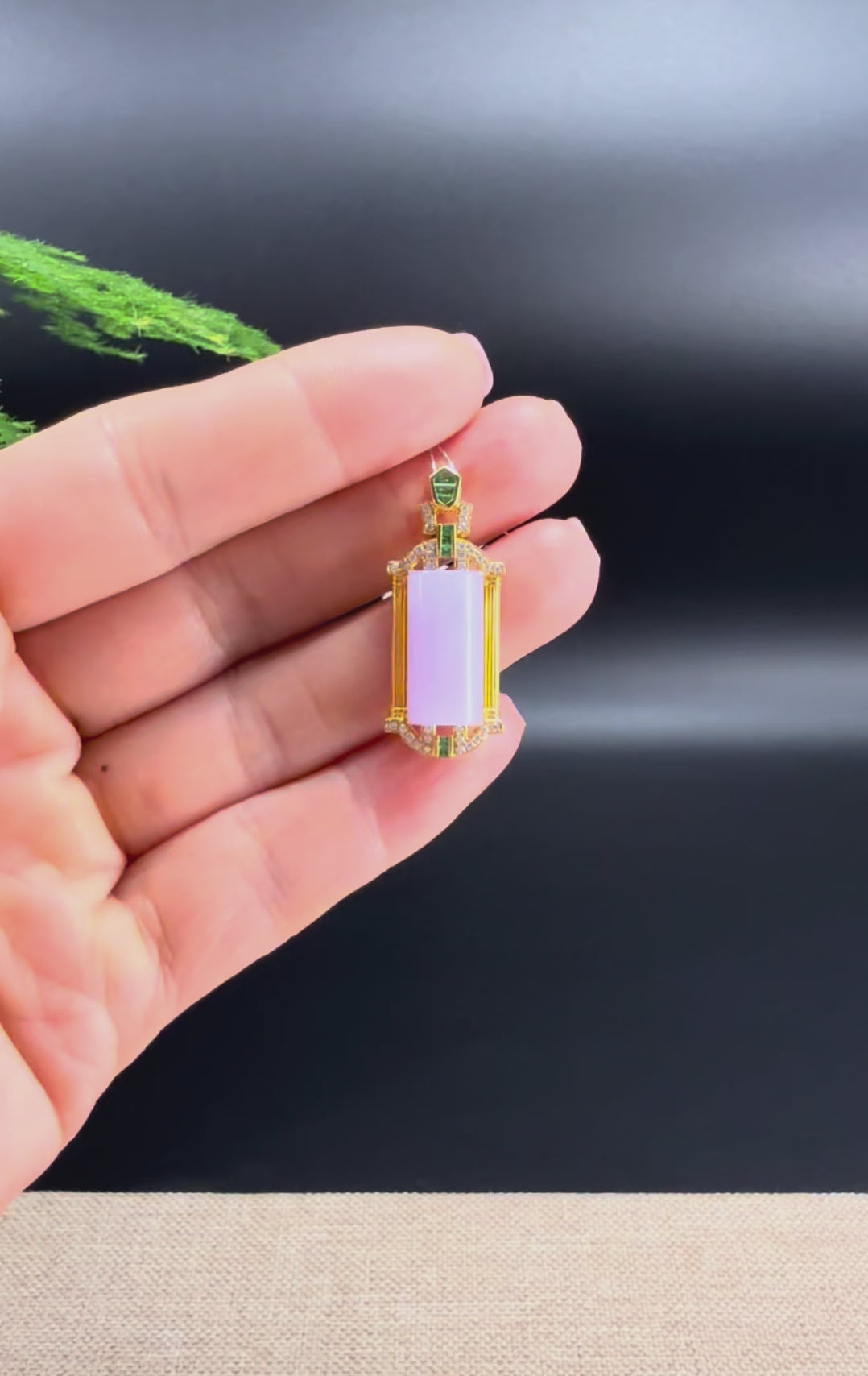 18k Yellow Gold Genuine Burmese Jadeite Bamboo Pendant Necklace With Diamond