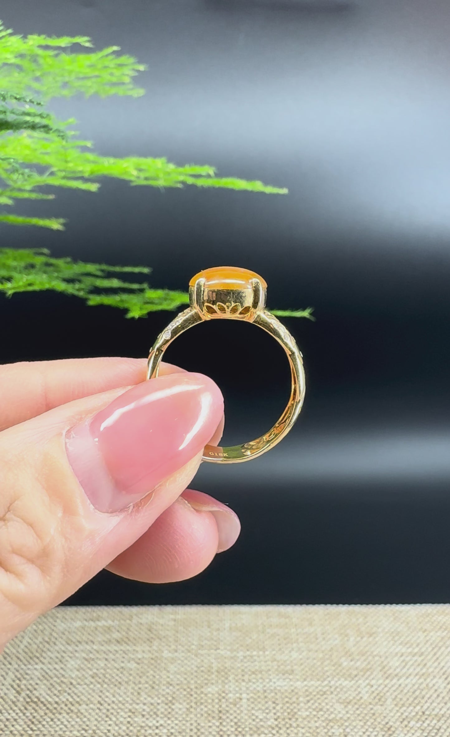 Load and play video in Gallery viewer, RealJade® &amp;quot;Signature Signet&amp;quot; 18K Yellow Gold Honey Yellow Jadeite Jade Classic Ring
