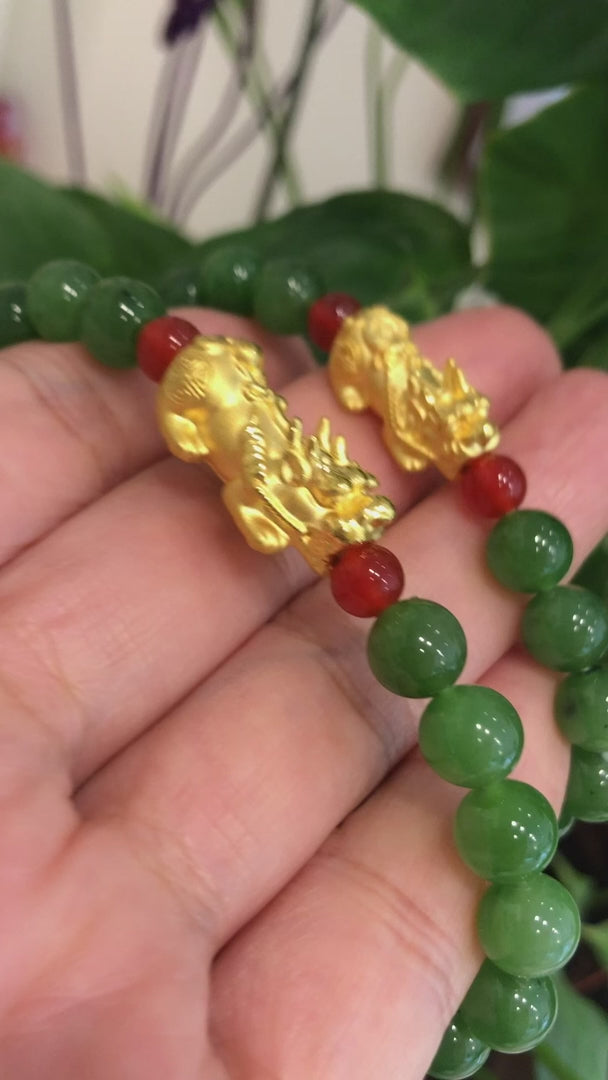 Load and play video in Gallery viewer, 24K Pure Yellow Gold &amp;quot;PiXiu&amp;quot; With Genuine Green Jade Round Beads Bracelet Bangle ( 8 mm )
