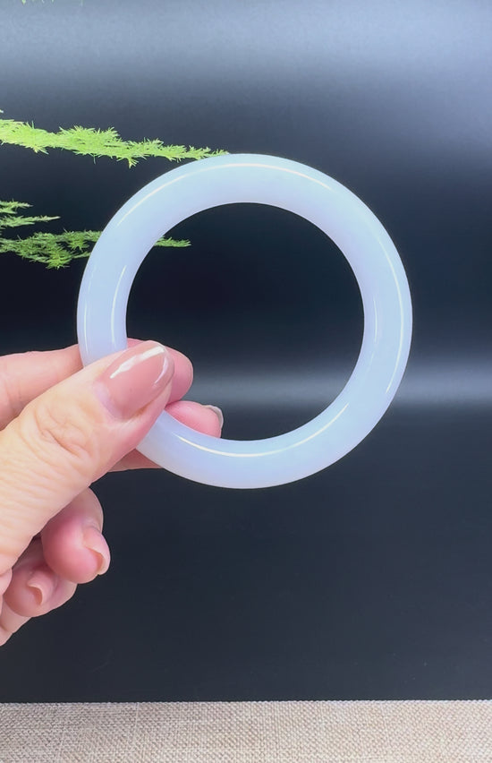 Load and play video in Gallery viewer, Genuine Burmese Icy Lavender Jade Jadeite Bangle Bracelet (53.3mm)
