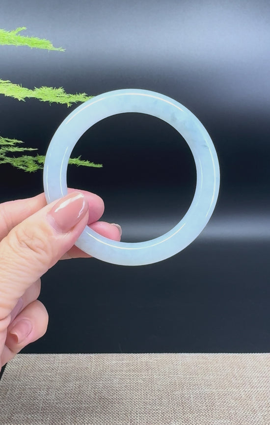 Load and play video in Gallery viewer, Genuine Burmese Icy Jade Jadeite Bangle Bracelet ( 53.9mm )
