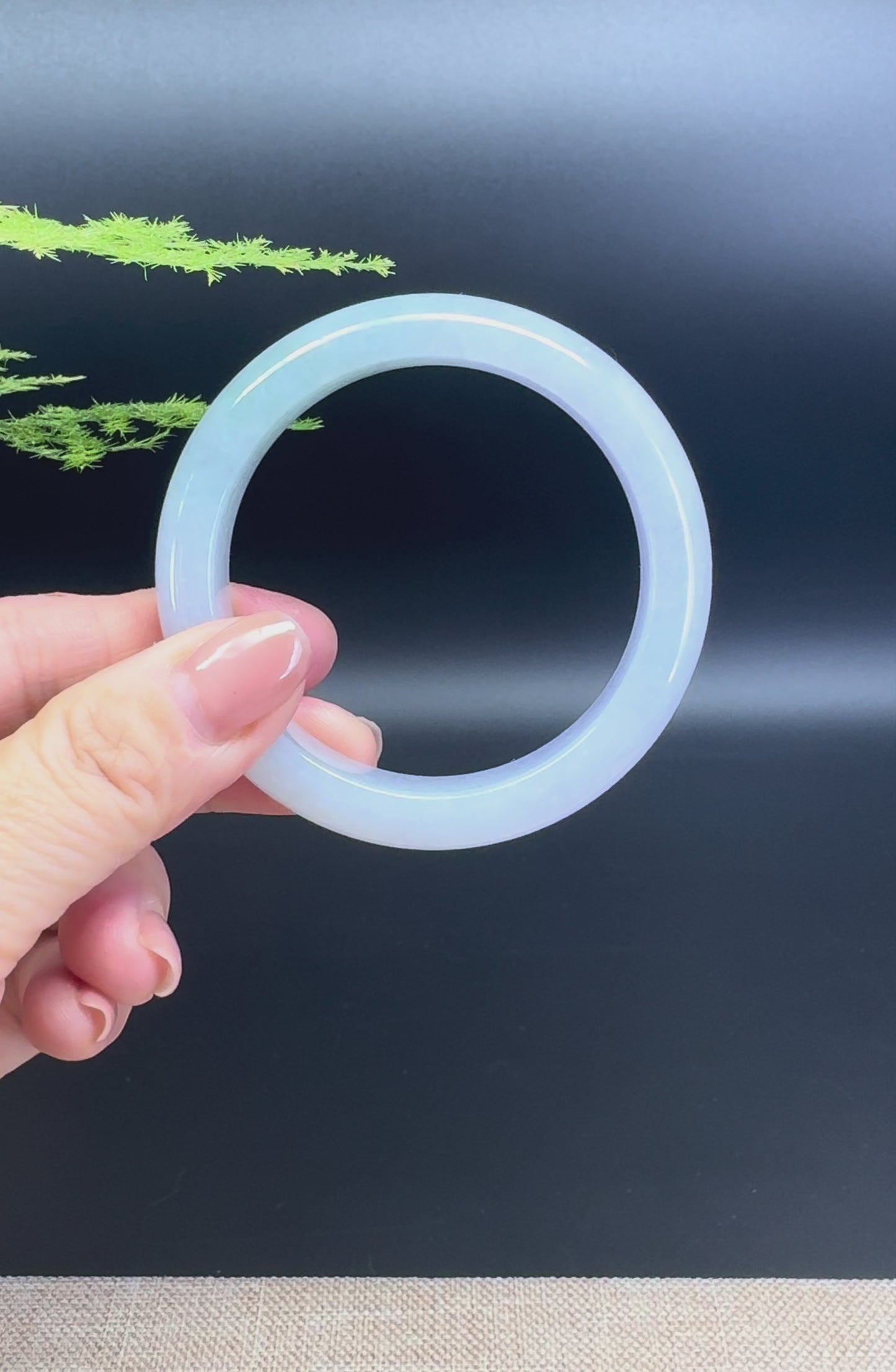 Load and play video in Gallery viewer, High-end Genuine Burmese Lavender Green Jade Jadeite Bangle Bracelet ( 54.3mm )
