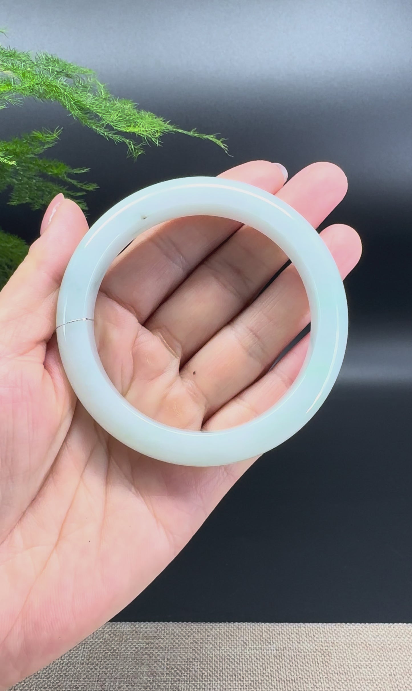 Load and play video in Gallery viewer, Genuine Burmese Icy Green Jade Jadeite Bangle Bracelet (59.1mm)
