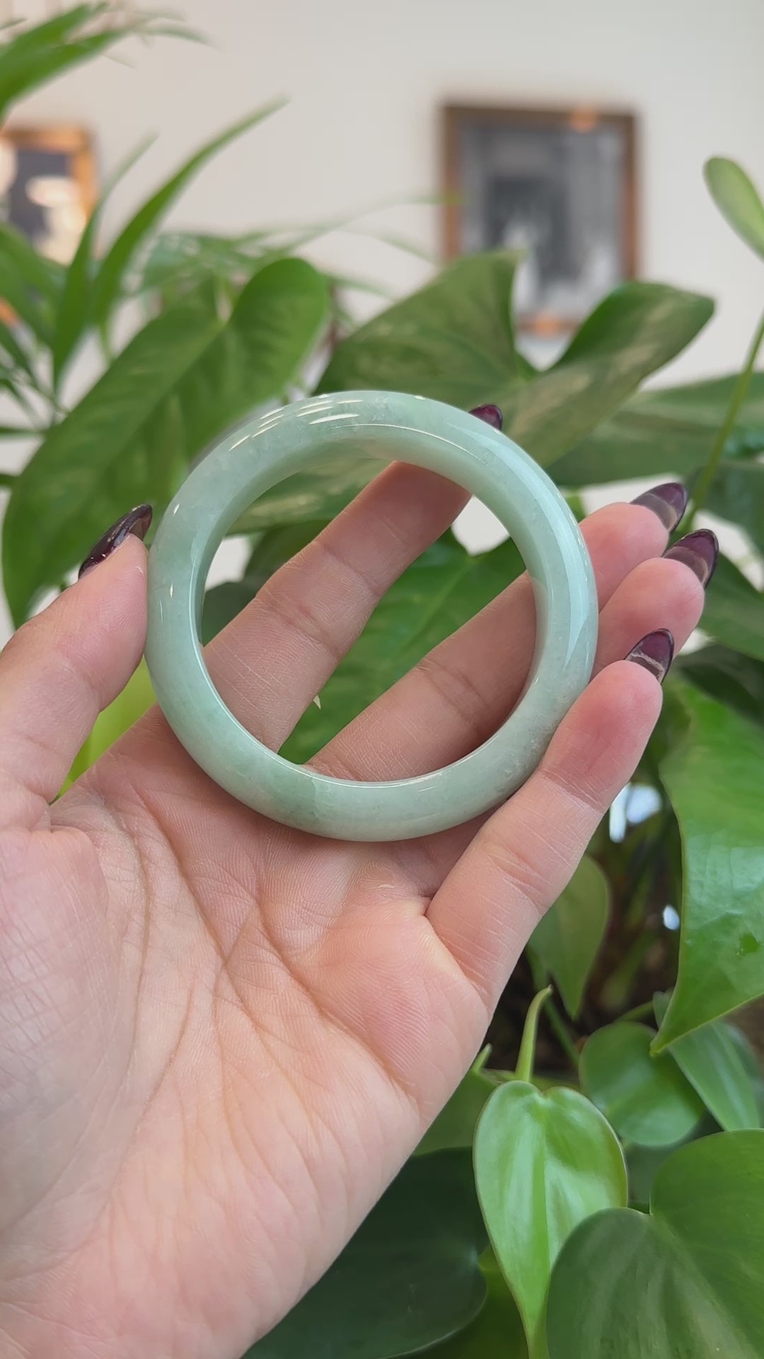 Load and play video in Gallery viewer, RealJade® Co. RealJade® Co. Classic Light Green Burmese Jadeite Jade Bangle (54.67 mm) T182
