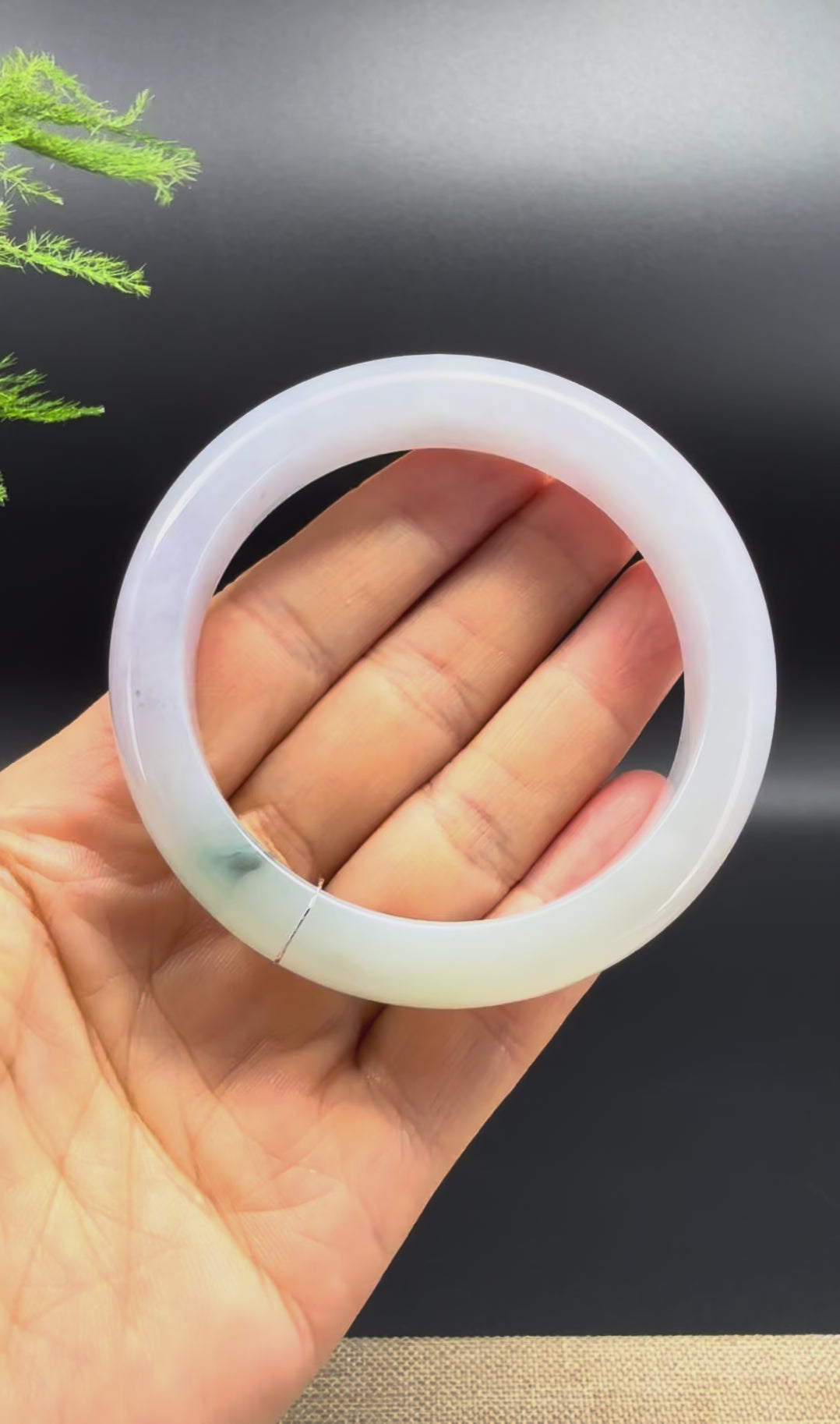 Load and play video in Gallery viewer, Genuine Burmese Icy Lavender Green Jade Jadeite Bangle Bracelet ( 58.1mm )
