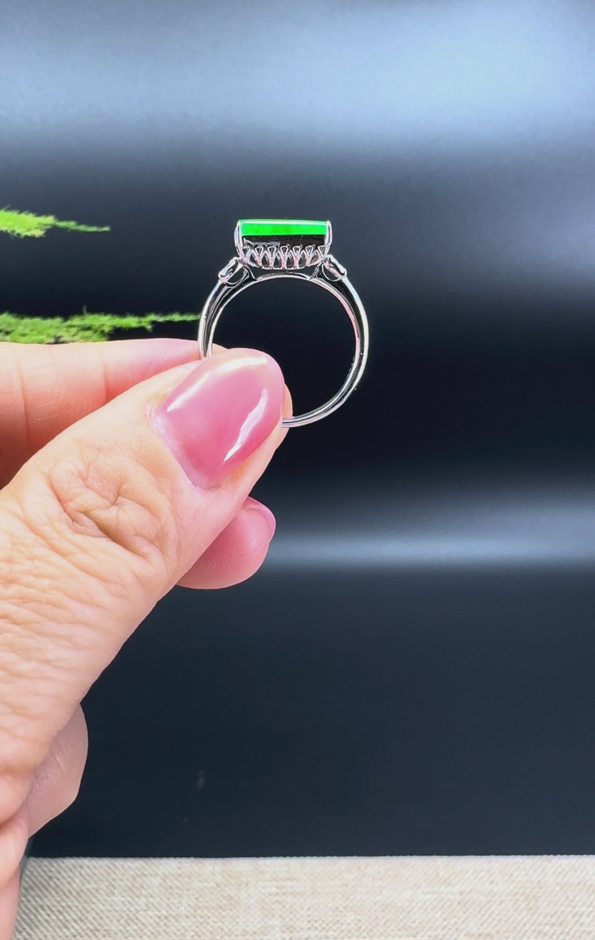 RealJade® 18K White Gold Green Jadeite Jade Classic Ring