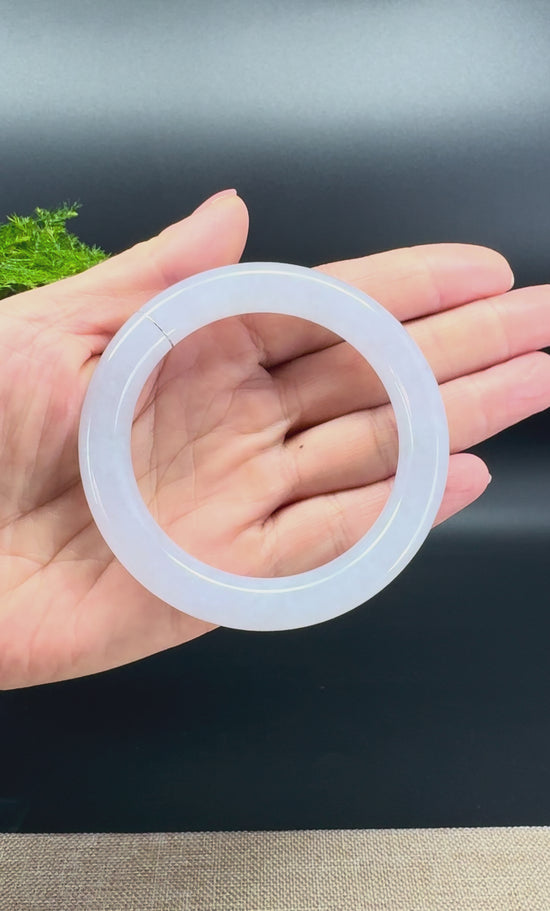 Load and play video in Gallery viewer, Genuine Burmese Icy Lavender Green Jade Jadeite Bangle Bracelet (54.8mm)
