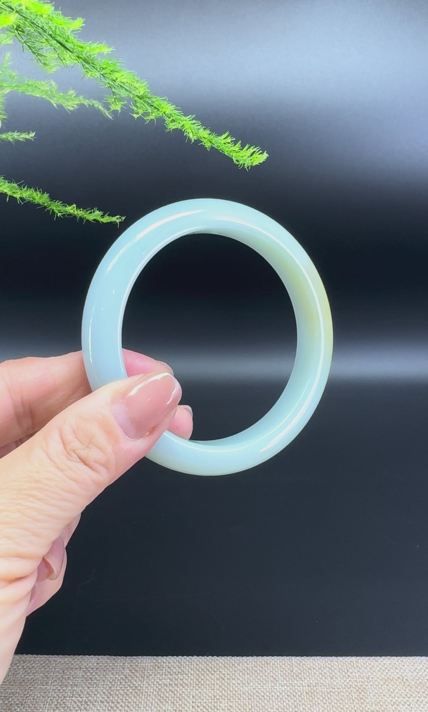 Load and play video in Gallery viewer, Genuine Burmese Yellow Green Jade Jadeite Bangle Bracelet ( 57.5mm )
