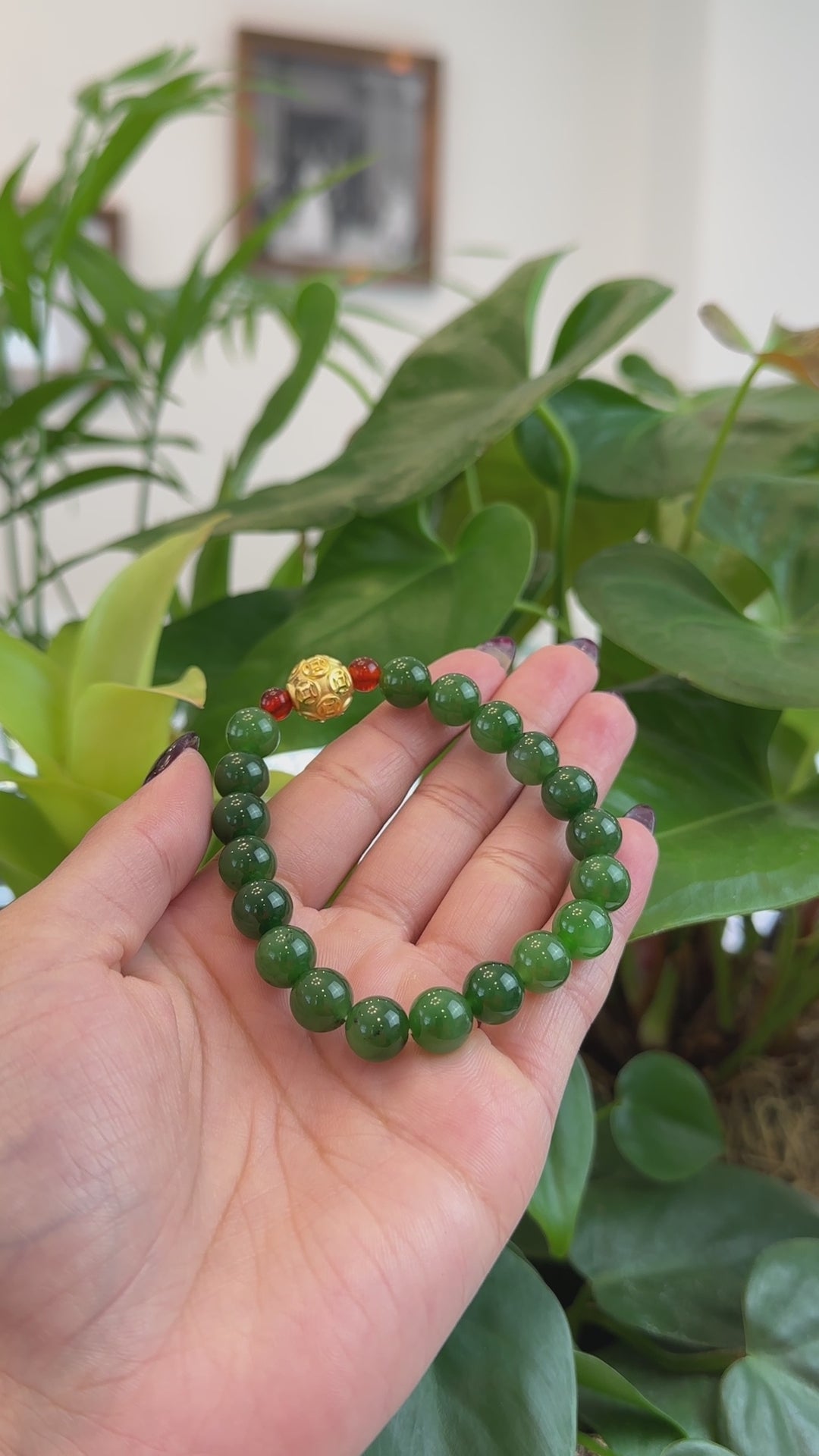 Load and play video in Gallery viewer, RealJade® Co. RealJade® Co. Natural Green Nephrite Jade Round Beads Bracelet with 24K Pure Yellow Gold Money Beads ( 9.5 mm )
