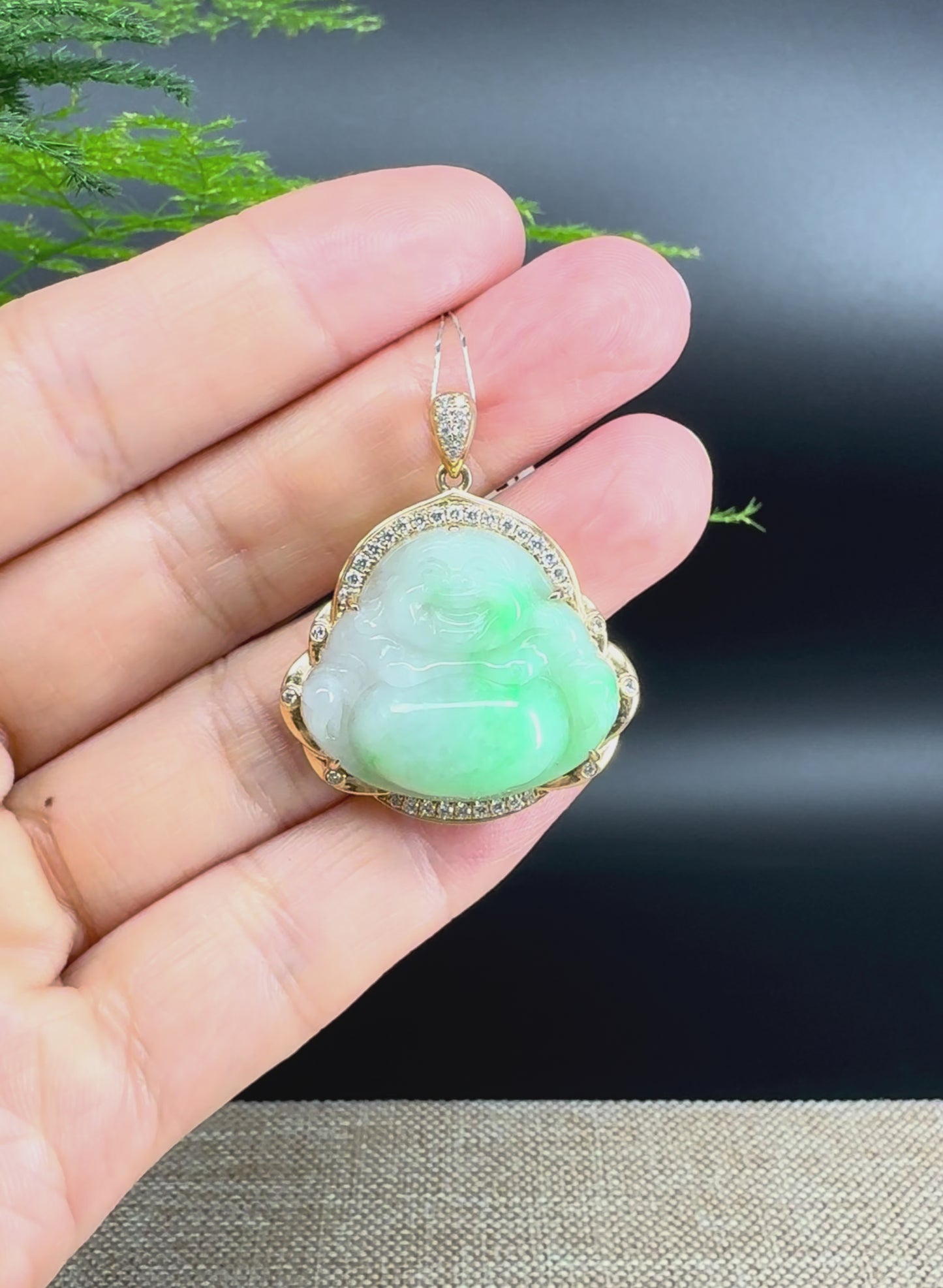 Load and play video in Gallery viewer, 18K Yellow Gold Burmese Green Jadeite Jade Happy Buddha Pendant
