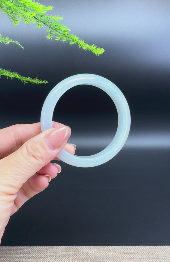 Load and play video in Gallery viewer, Genuine Burmese Icy Green Jade Jadeite Bangle Bracelet ( 55.6mm )
