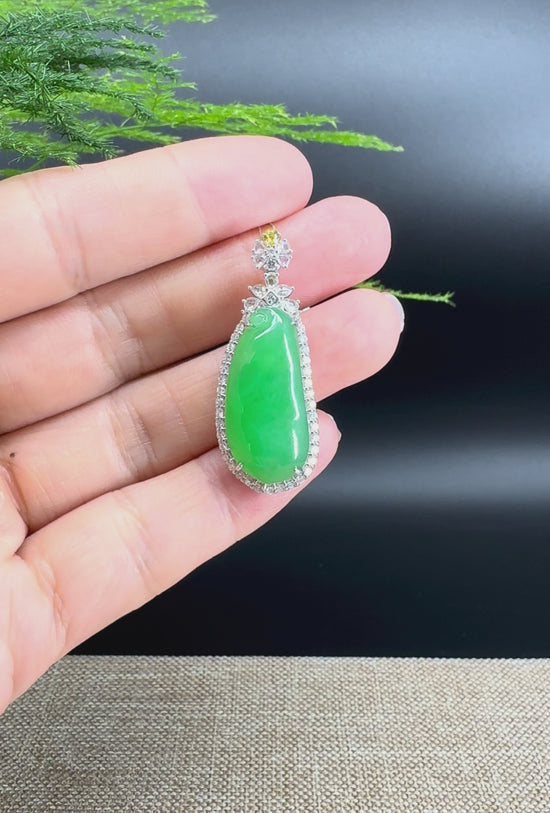 Load and play video in Gallery viewer, RealJade® Co. Genuine Burmese Green Jadeite Jade Fu Dou Pendant with 18k White Gold Diamond Bail
