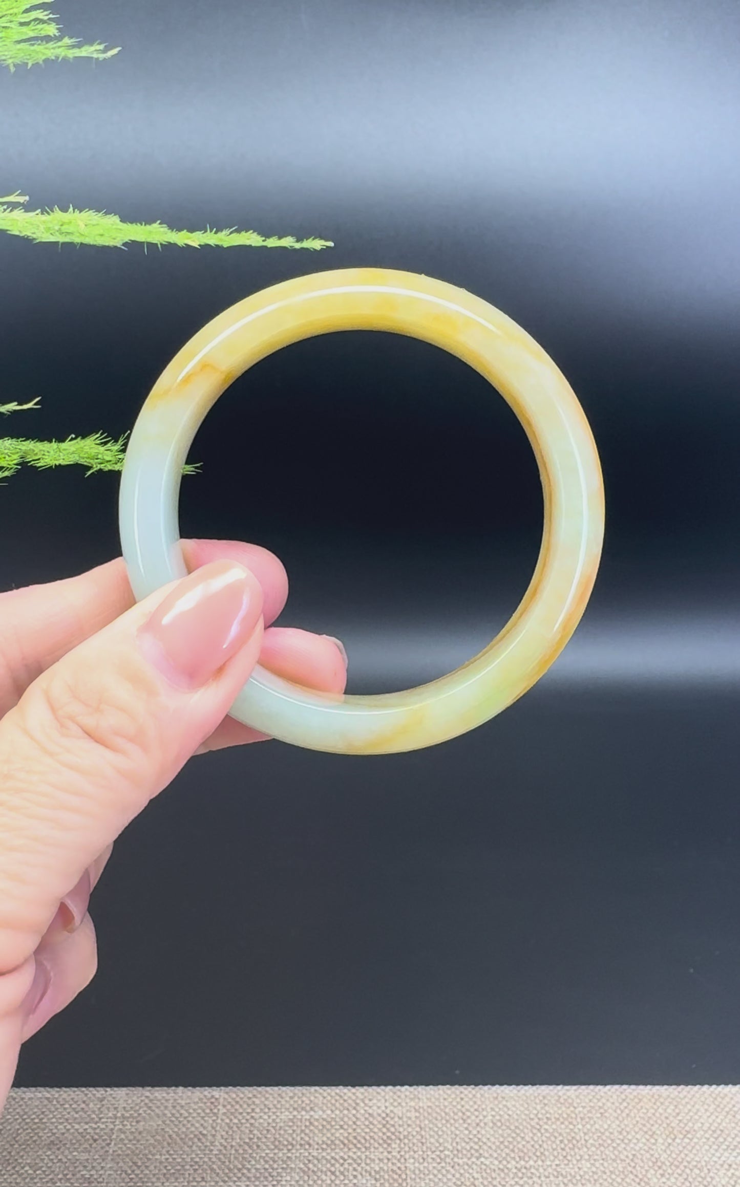 Load and play video in Gallery viewer, Genuine Burmese Yellow Green Jade Jadeite Bangle Bracelet ( 52.3mm )
