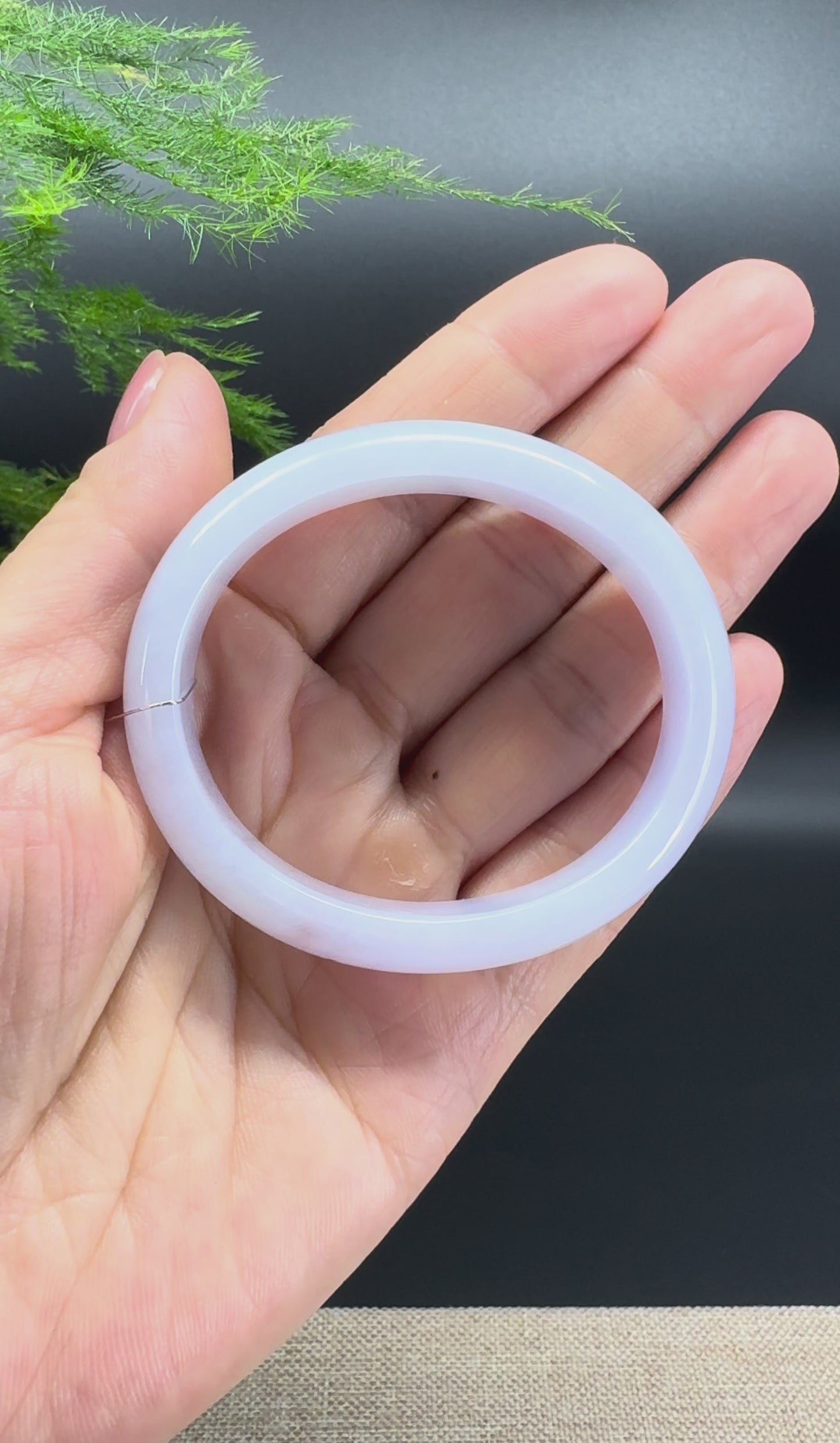 Load and play video in Gallery viewer, Genuine Burmese Lavender Jade Jadeite Bangle Bracelet ( 51.7*45.4mm )
