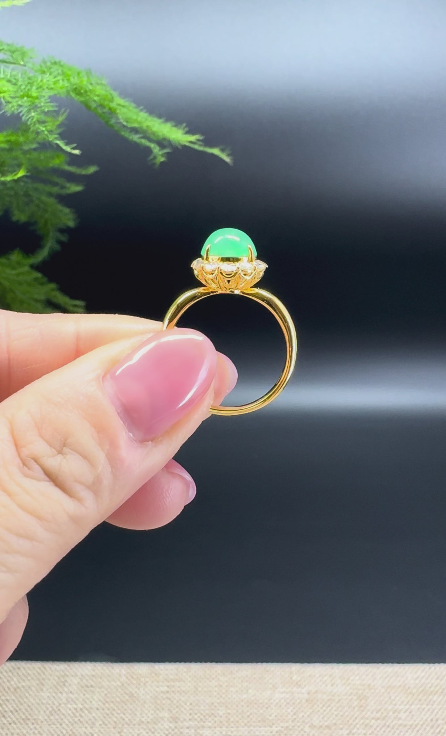 RealJade® 18K Yellow Gold Green Jadeite Jade Diamonds Ring