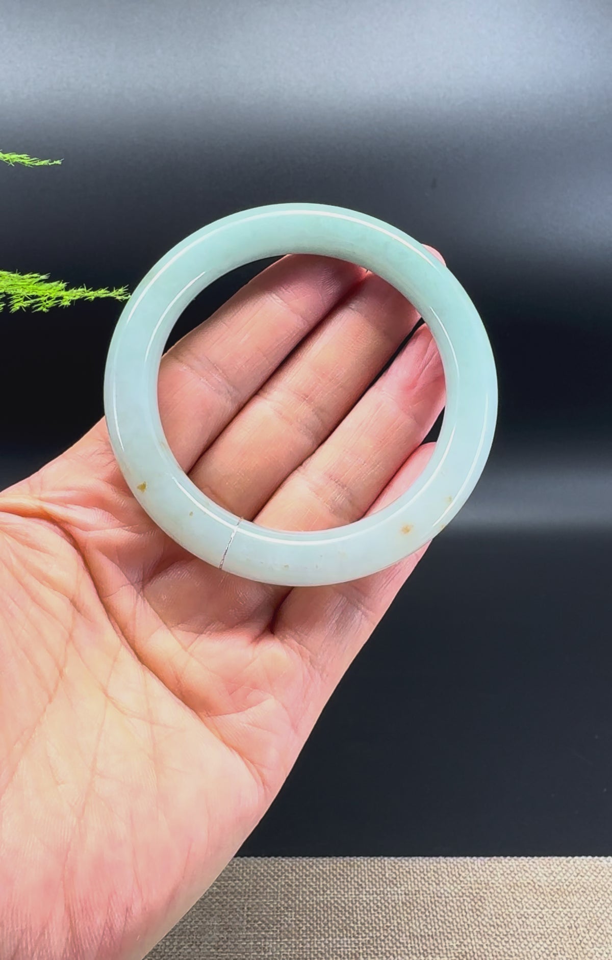 Genuine Burmese Grey Green Jadeite Jade"Traditional Round" Bangle Bracelet ( 54.9mm )