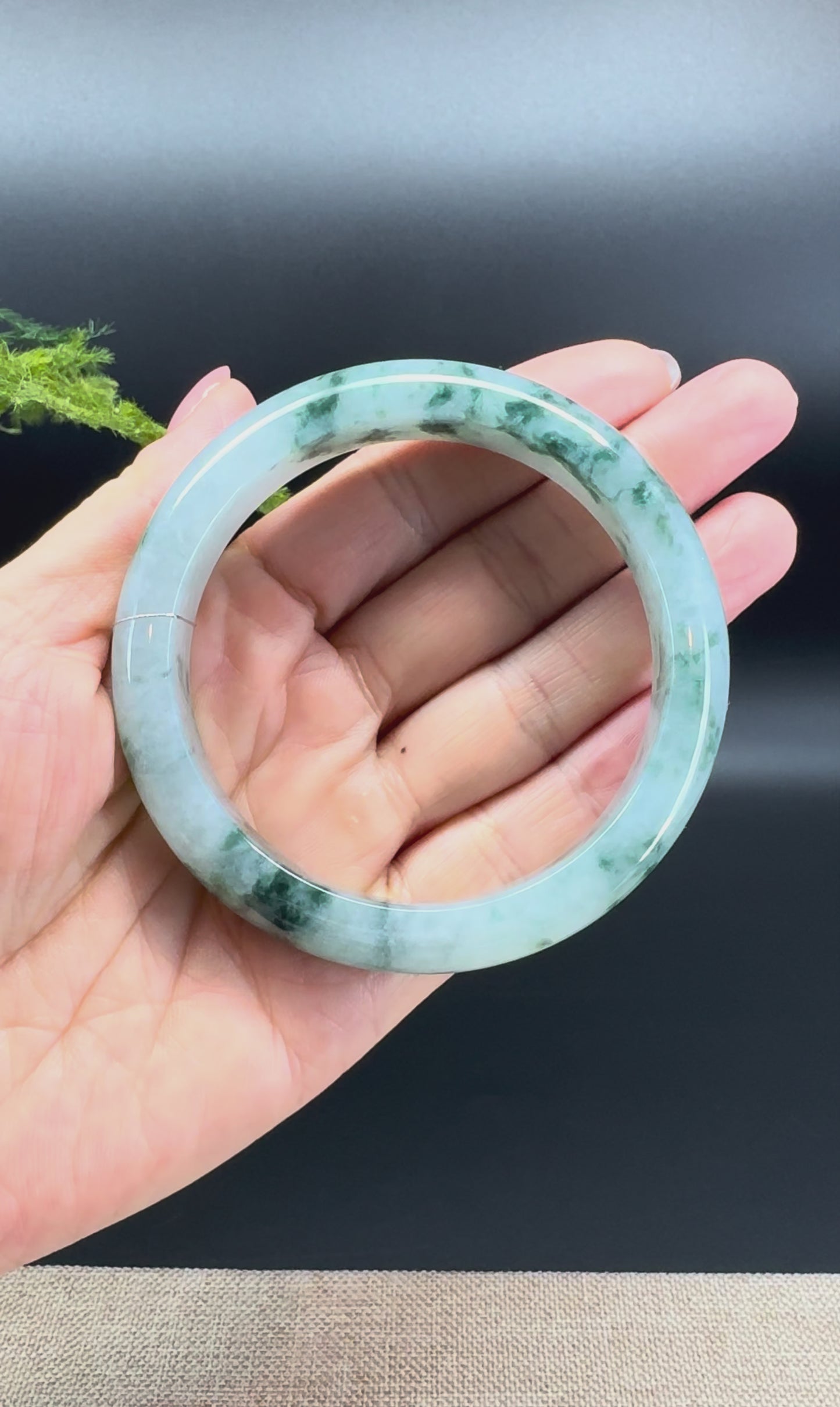 Load and play video in Gallery viewer, Genuine Burmese Icy Green Jade Jadeite Bangle Bracelet (60.9mm)
