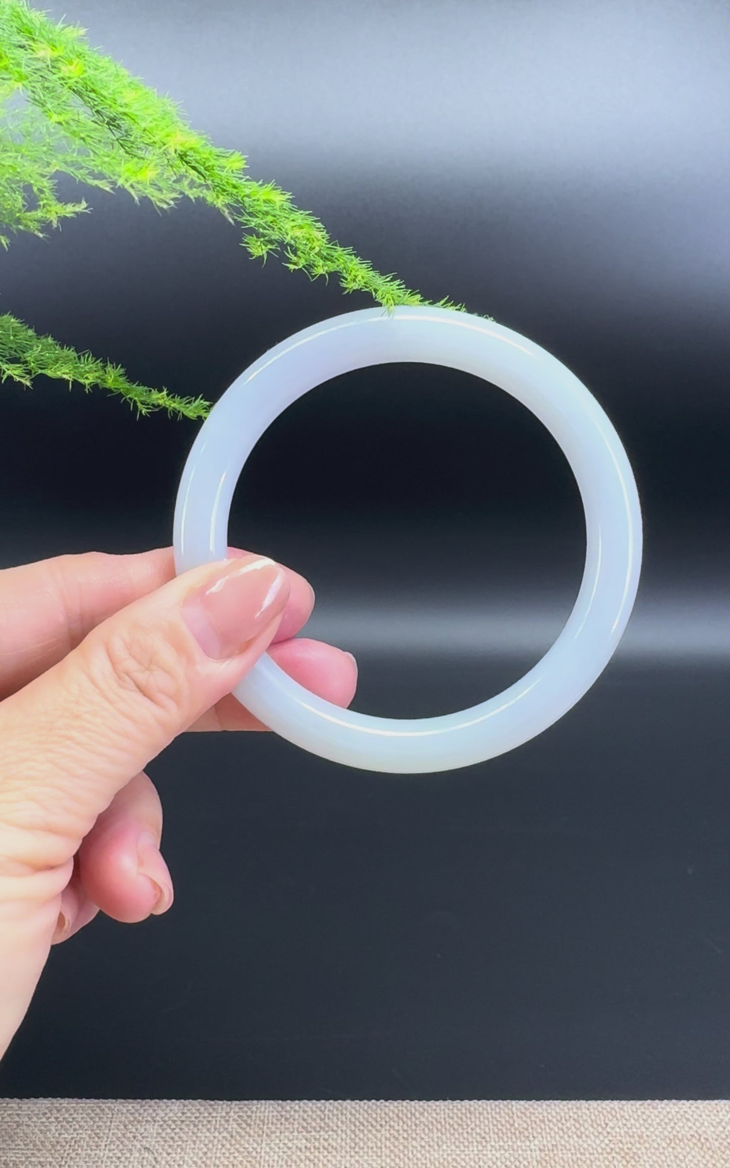 Load and play video in Gallery viewer, Genuine Burmese Green lavender Jade Jadeite Bangle Bracelet ( 57.9mm )
