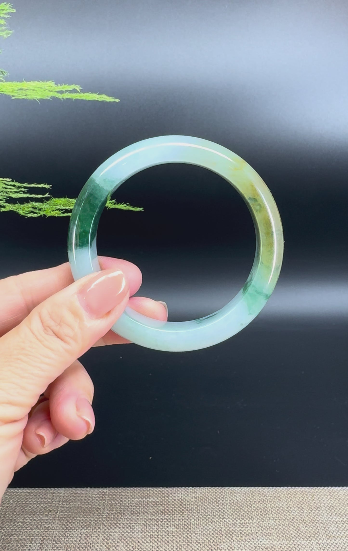 Load and play video in Gallery viewer, Genuine Burmese Blue Green Jade Jadeite Bangle Bracelet ( 55.1mm )
