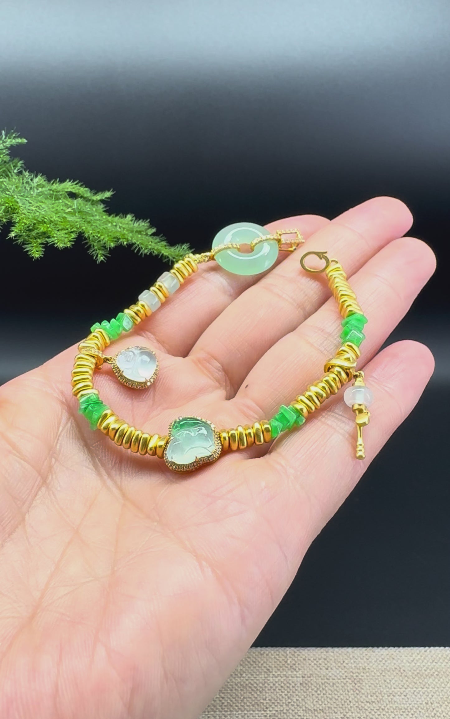 Load and play video in Gallery viewer, 18K Yellow Gold &amp;amp; Imperial Jadeite Jade Beads Bracelet with Unique Charms
