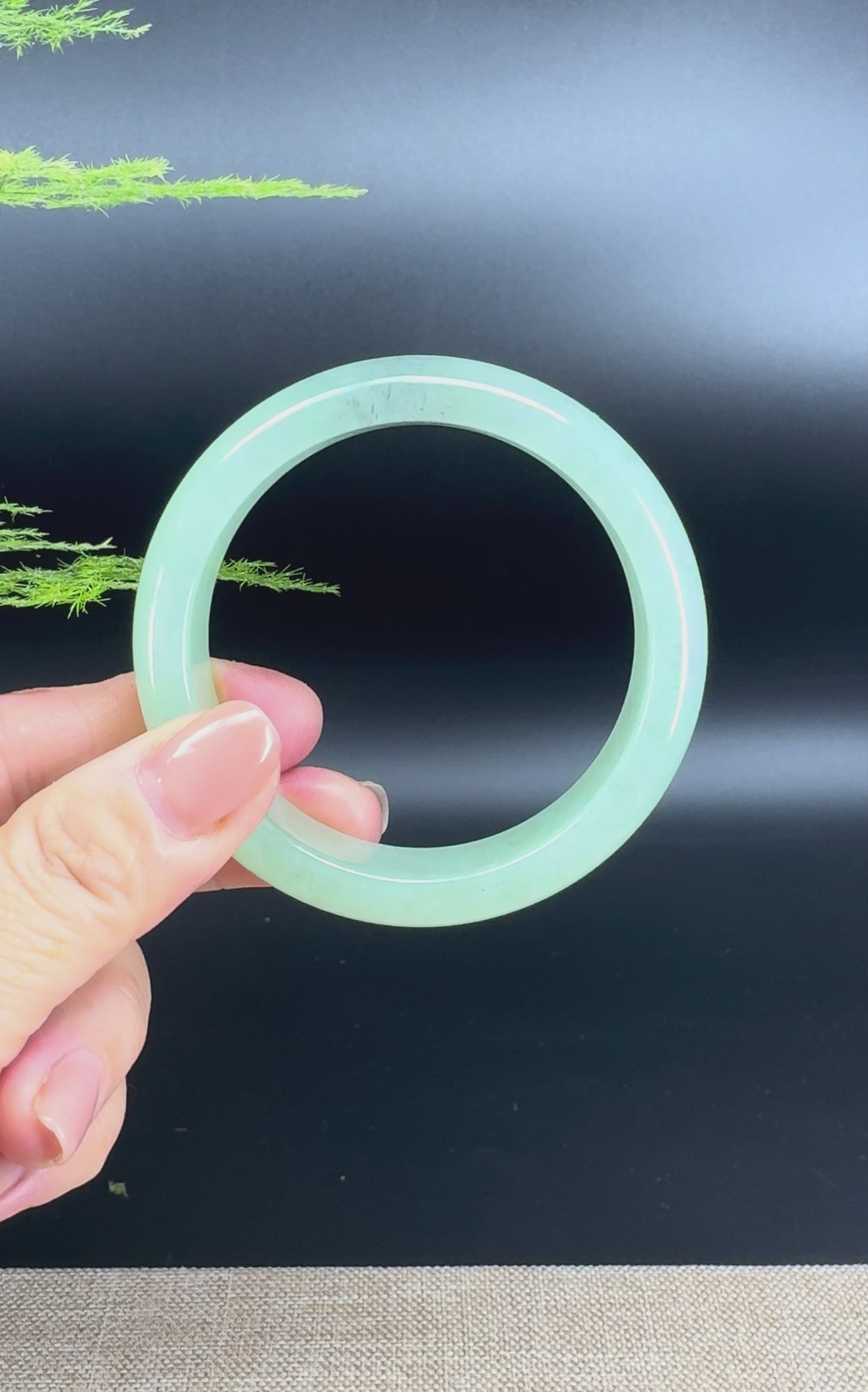 Load and play video in Gallery viewer, Genuine Burmese Apple Green Jade Jadeite Bangle Bracelet ( 56.2mm )
