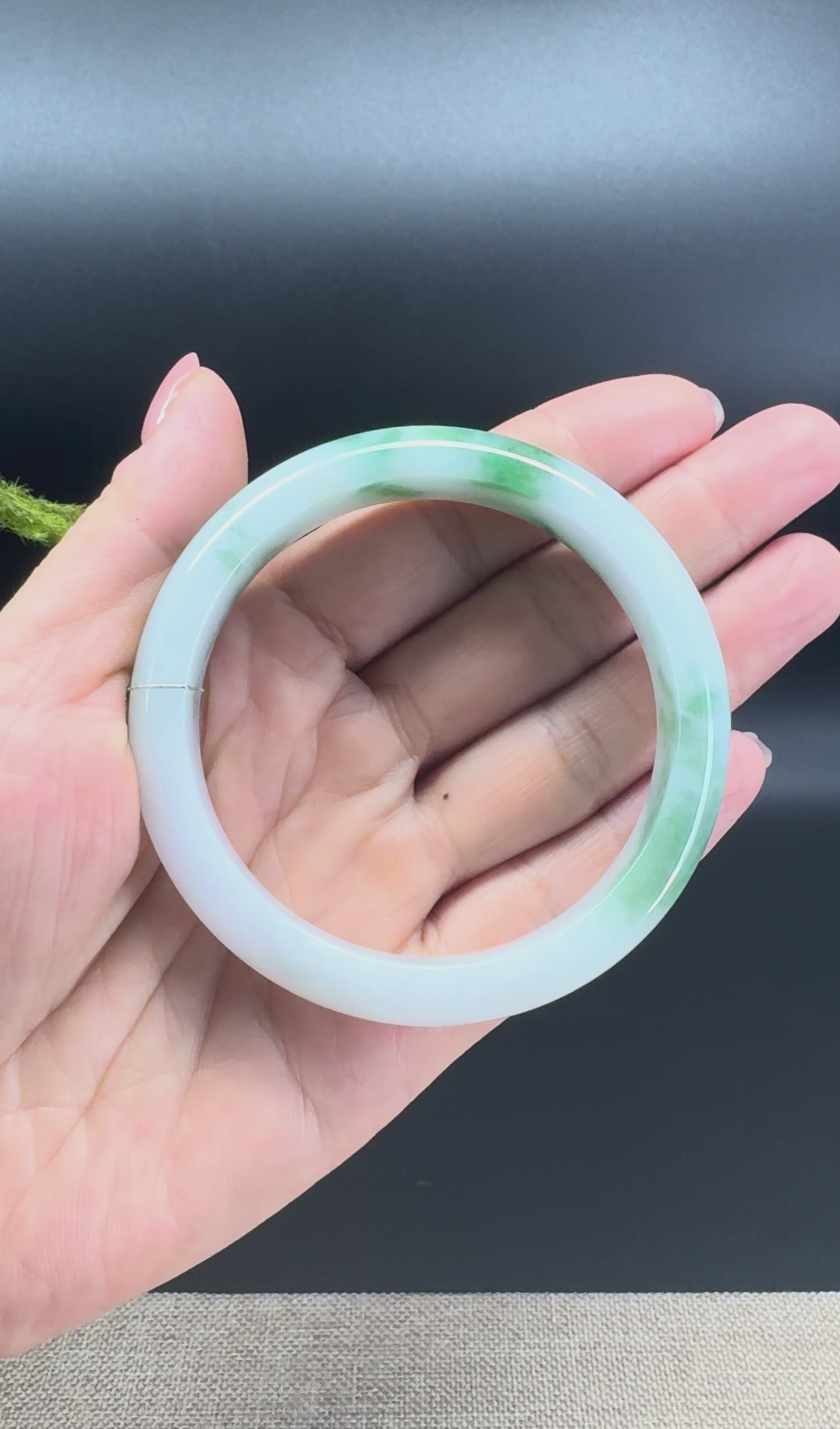 Load and play video in Gallery viewer, Genuine Burmese White Green Jade Jadeite Bangle Bracelet ( 57.2mm )

